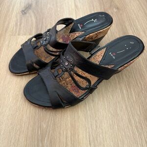 Blondo Black Wedge Sandals Women’s Size 9 – Cork Floral Platform Leather